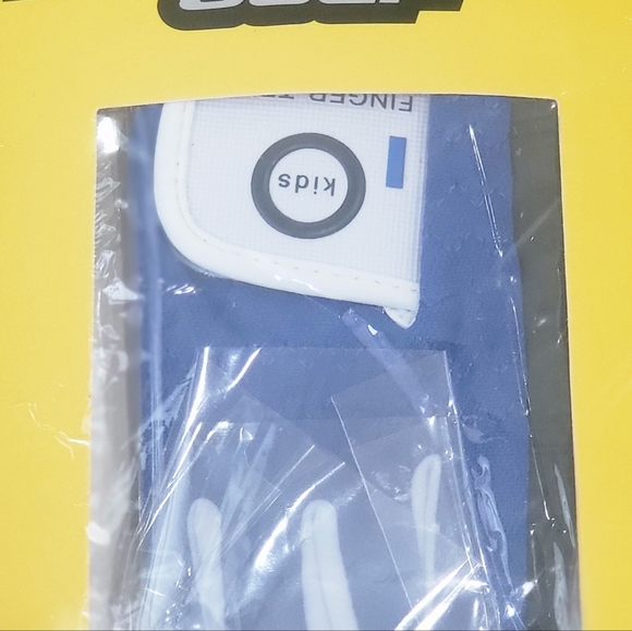 SOLD Singer Ten (3) KIDS GOLF GLOVES SMALL 2 left and one right included - Picture 3 of 10